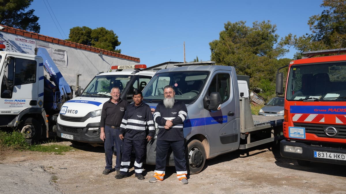 asistencia-en-carretera-valencia-grua-madis-40-anos-baja-dgt-itv (6)