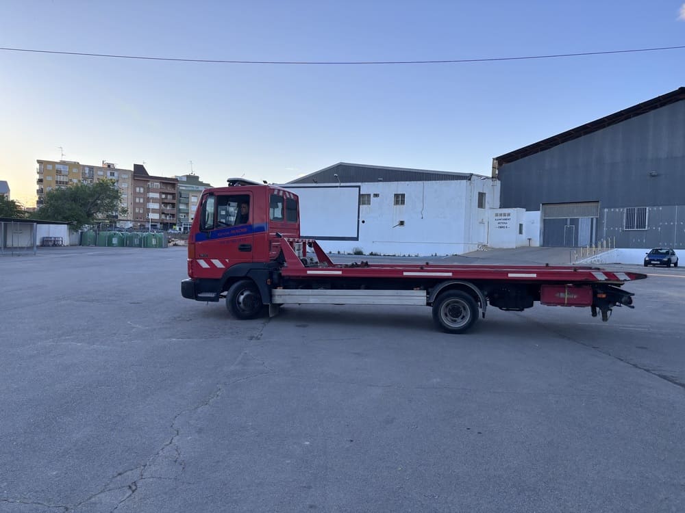 recogida-coche-averiado-valencia-gruas-madis (1)