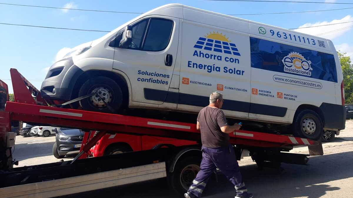 grua-para-furgonetas-en-valencia-gruas-madis-2